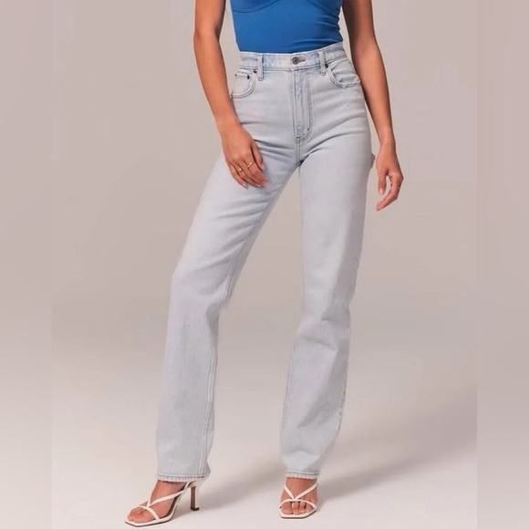 Abercrombie & Fitch The 90s Straight Ultra High Rise Carpenter Jeans - Picture 2 of 8